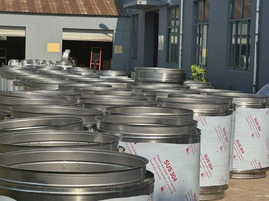 Circular stainless steel chimney