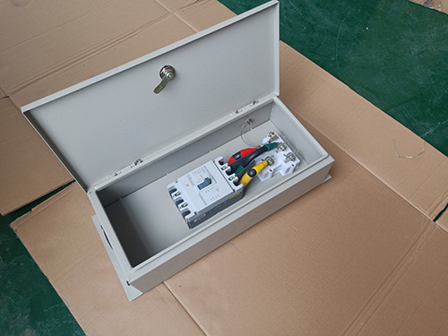 Busbar connection box